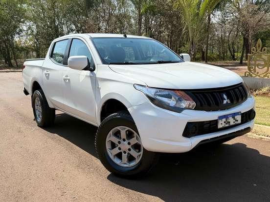 MITSUBISHI-L200 TRITON-2.4 16V TURBO DIESEL SPORT GL CD 4P 4X4 MANUAL MITSUBISHI-L200 TRITON-2021