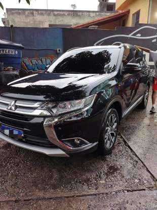 MITSUBISHI-OUTLANDER-2016