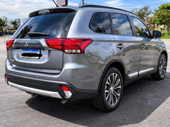 MITSUBISHI-OUTLANDER-2.0 16V GASOLINA 4P AUTOMÁTICO MITSUBISHI-OUTLANDER-2016