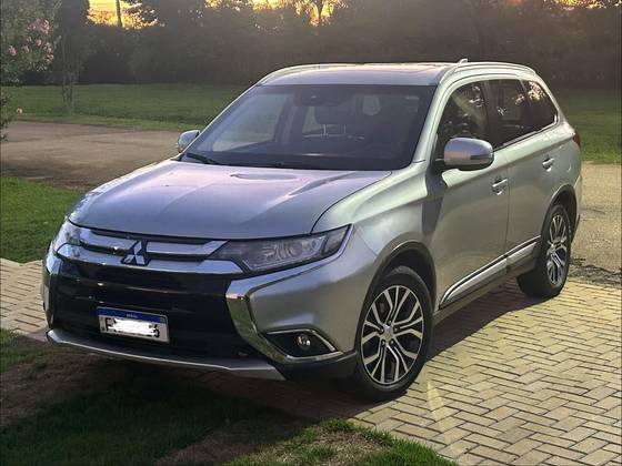 MITSUBISHI OUTLANDER 2.0 COMFORT 16V GASOLINA 4P AUTOMÁTICO