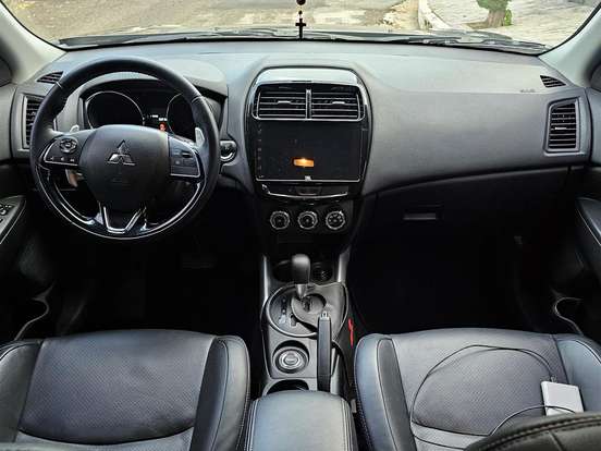 MITSUBISHI-OUTLANDER-2.0 MIVEC GASOLINA HPE AUTOMÁTICO MITSUBISHI-OUTLANDER-2021