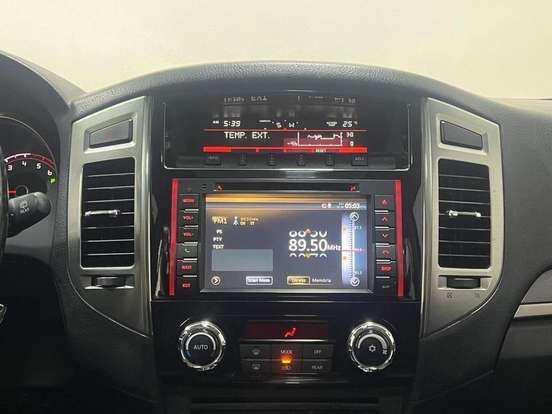 MITSUBISHI-PAJERO-3.2 HPE S 4X4 7 LUGARES 16V TURBO INTERCOOLER DIESEL 4P AUTOMÁTICO MITSUBISHI-PAJERO-2015