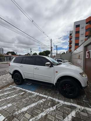 MITSUBISHI-PAJERO DAKAR-3.2 HPE 4X4 7 LUGARES 16V TURBO INTERCOOLER DIESEL 4P AUTOMÁTICO MITSUBISHI-PAJERO DAKAR-2013