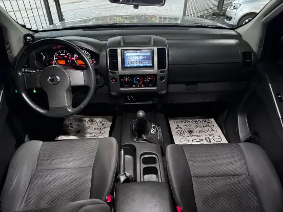 NISSAN-FRONTIER-2015