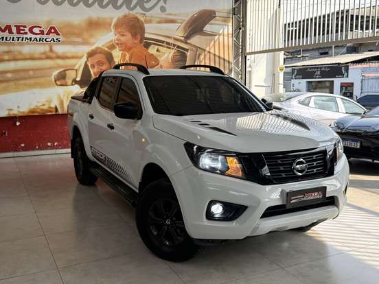 NISSAN-FRONTIER-2021