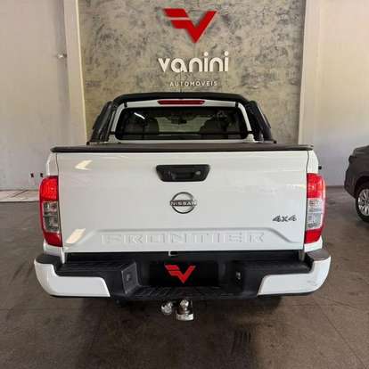 NISSAN-FRONTIER-2023