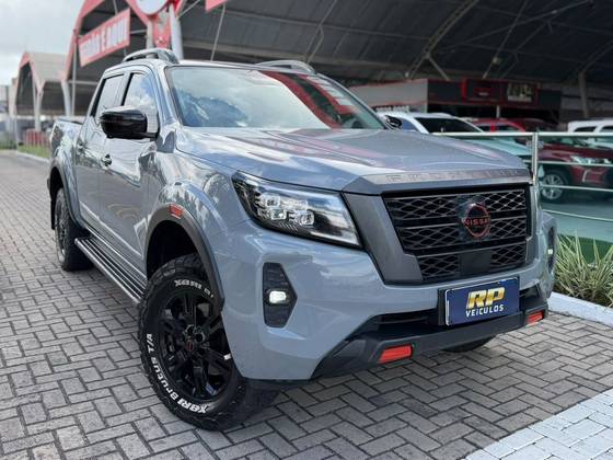 NISSAN FRONTIER 2.3 16V TURBO DIESEL PRO4X CD 4X4 AUTOMÁTICO