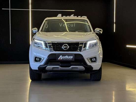 NISSAN-FRONTIER-2021