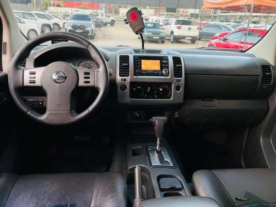 NISSAN-FRONTIER-2012