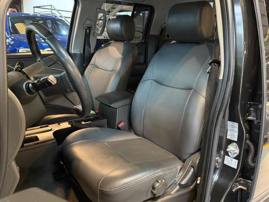 NISSAN-FRONTIER-2012