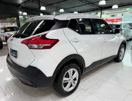 NISSAN-KICKS-2018