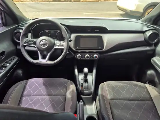 NISSAN-KICKS-2020