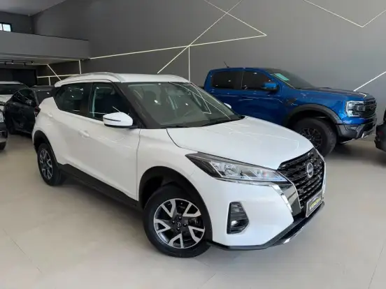NISSAN-KICKS-2023