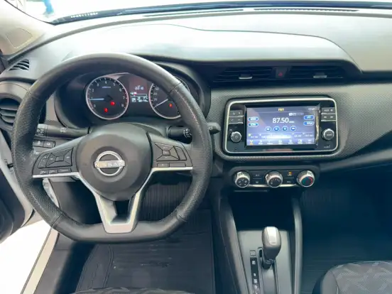 NISSAN-KICKS-2023