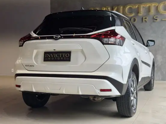 NISSAN-KICKS-2023