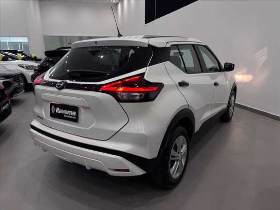 NISSAN-KICKS-2023