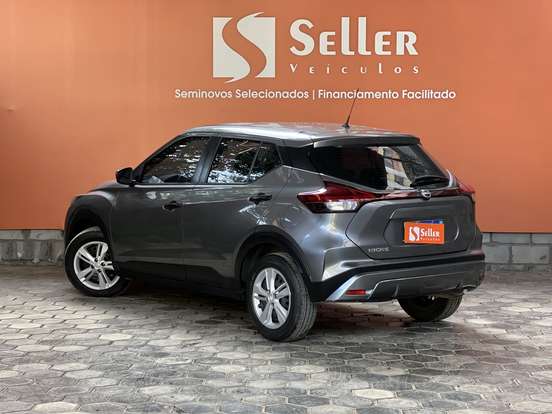 NISSAN-KICKS-2023
