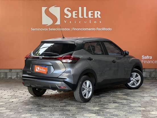 NISSAN-KICKS-2023