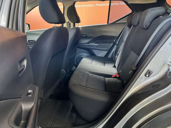 NISSAN-KICKS-2023