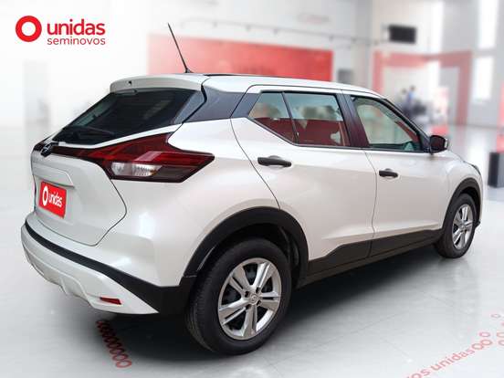 NISSAN-KICKS-2024