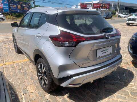 NISSAN-KICKS-2023