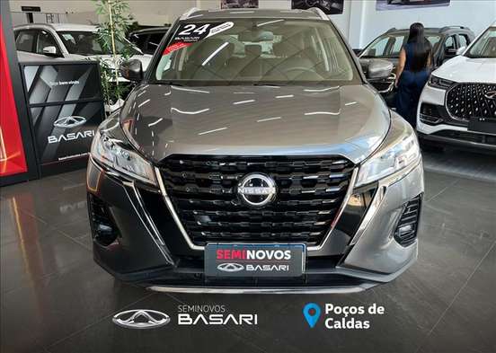 NISSAN-KICKS-2023