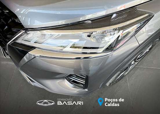 NISSAN-KICKS-2023