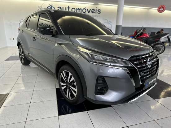 NISSAN-KICKS-2023