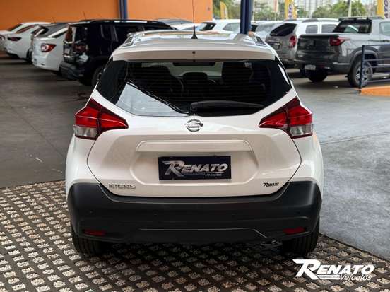 NISSAN-KICKS-2020