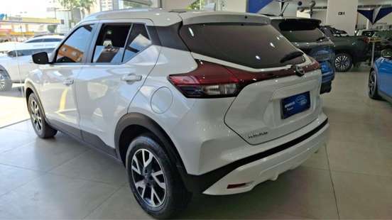 NISSAN-KICKS-2024