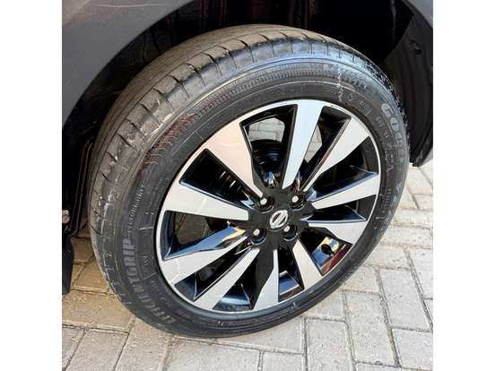 NISSAN-KICKS-1.6 16V FLEXSTART SL 4P XTRONIC NISSAN-KICKS-2017