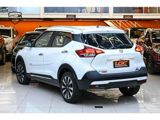 NISSAN-KICKS-2018
