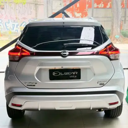 NISSAN-KICKS PLAY-2025