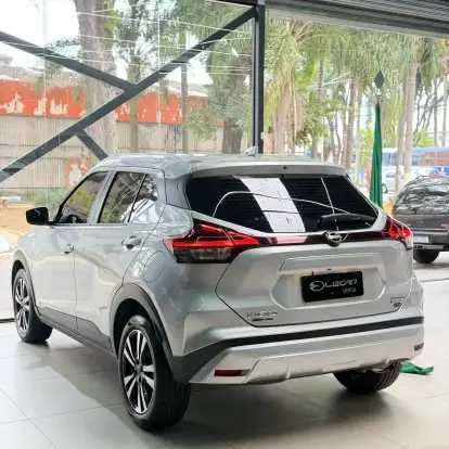 NISSAN-KICKS PLAY-2025