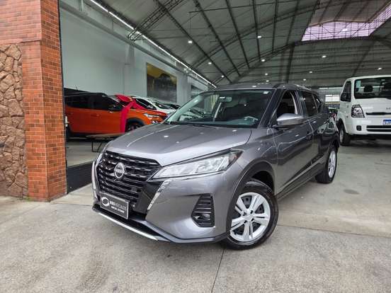 NISSAN-KICKS PLAY-2025