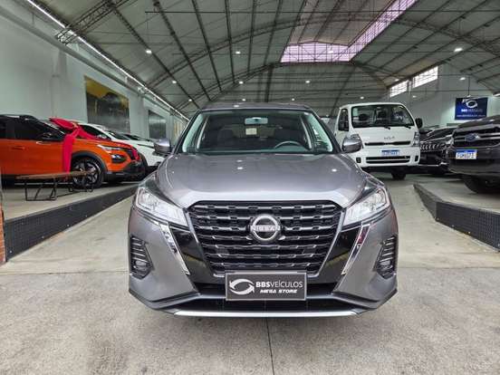 NISSAN-KICKS PLAY-2025