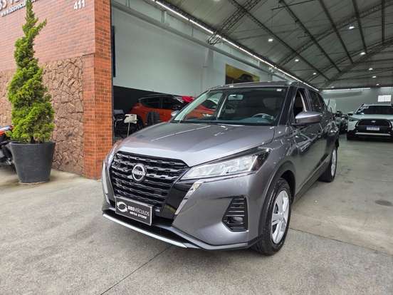 NISSAN-KICKS PLAY-2025