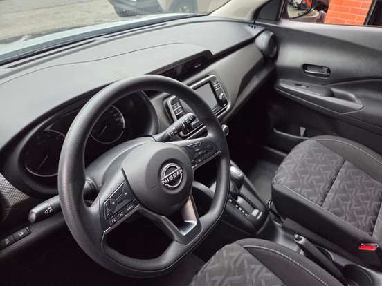 NISSAN-KICKS PLAY-2025