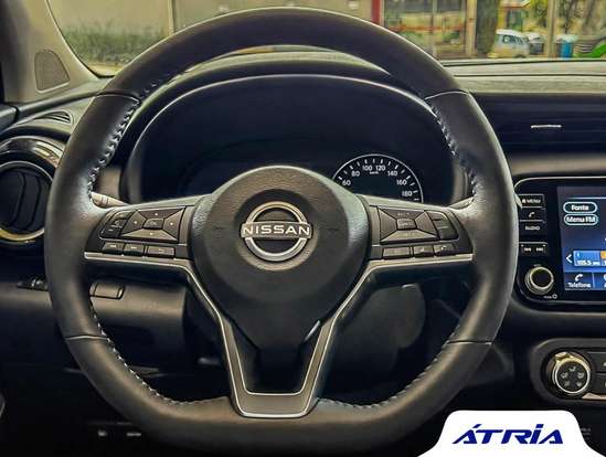 NISSAN-KICKS PLAY-2025