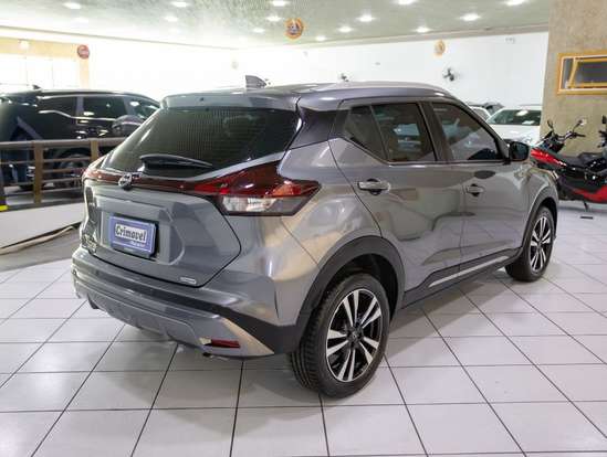 NISSAN-KICKS PLAY-2025