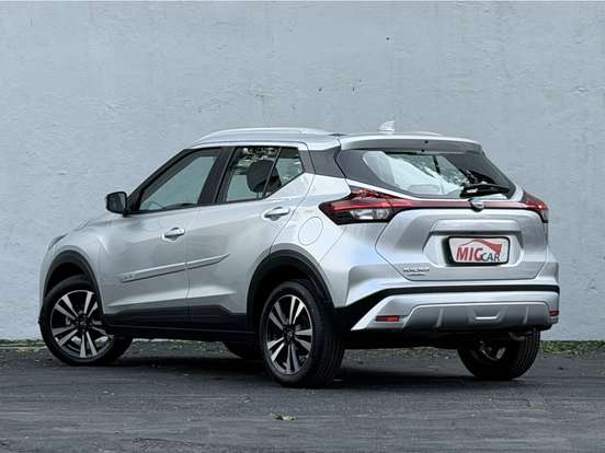 NISSAN-KICKS PLAY-2025