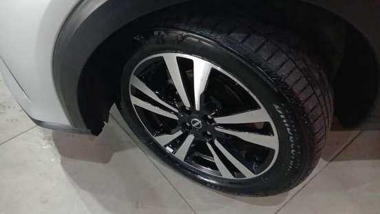 NISSAN-KICKS PLAY-2025