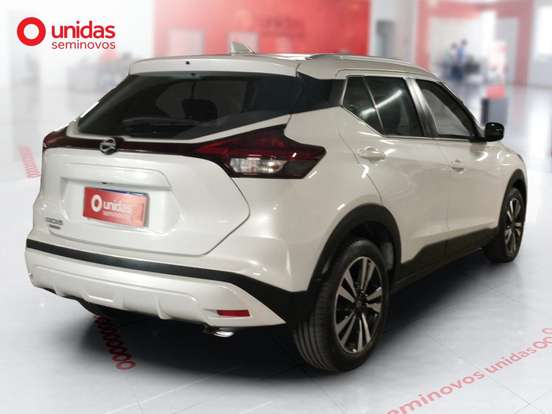 NISSAN-KICKS PLAY-2025