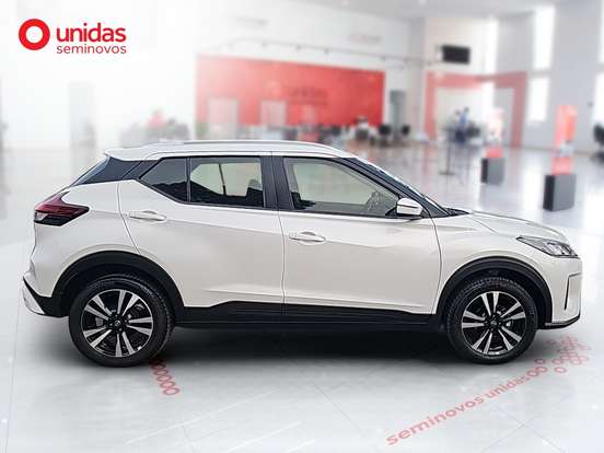 NISSAN-KICKS PLAY-2025