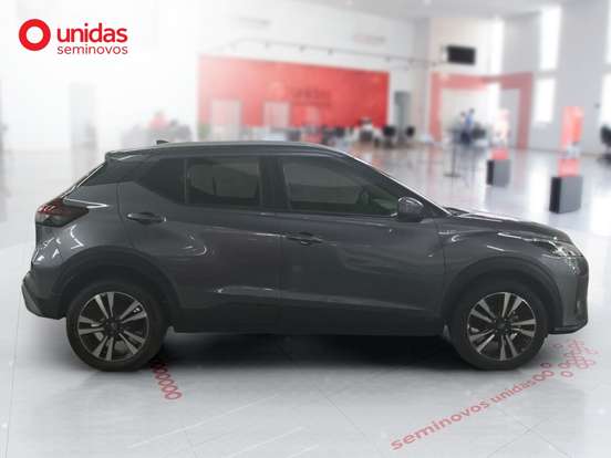 NISSAN-KICKS PLAY-2025
