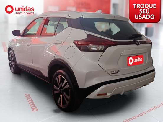 NISSAN-KICKS PLAY-2025