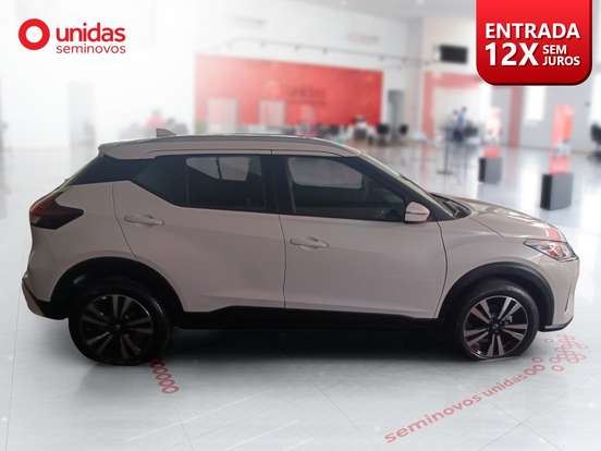 NISSAN-KICKS PLAY-2025