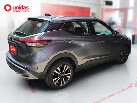 NISSAN-KICKS PLAY-2025