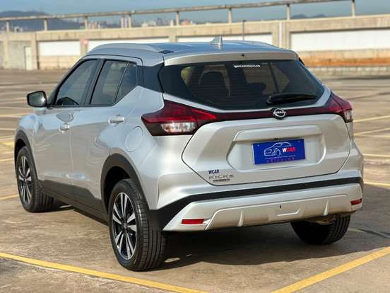 NISSAN-KICKS PLAY-2025