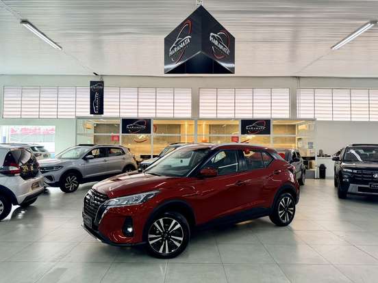 NISSAN-KICKS PLAY-2025